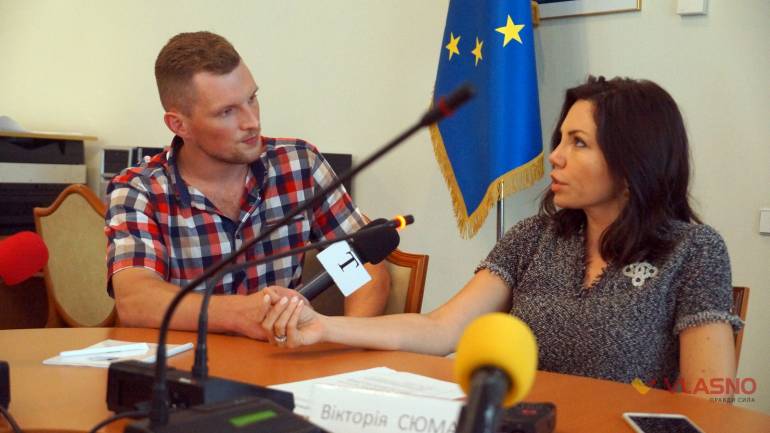 Вікторія Сюмар фото