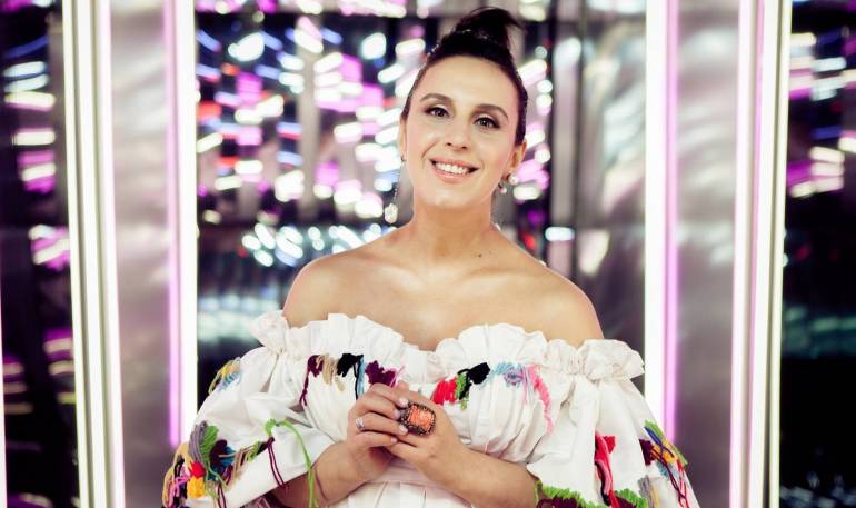 Стомлена, але щаслива: Джамала потішила шанувальників знімками з декрету