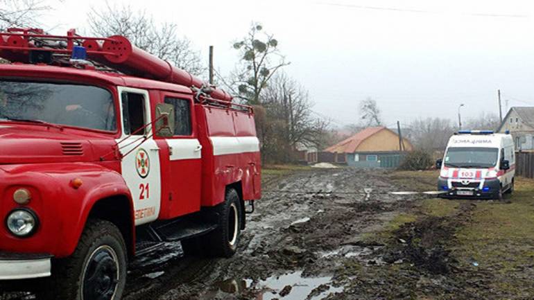 На Вінниччині рятувальники допомагали &laquo;швидкій&raquo;