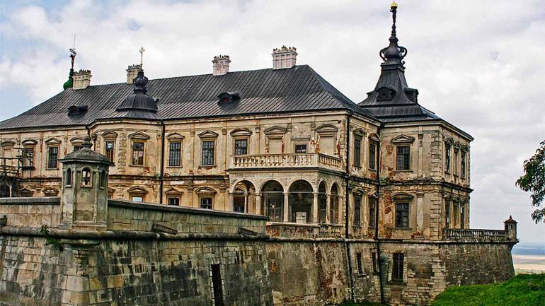 Найкрасивіші 50 замків, палаців і фортець України (ФОТО)