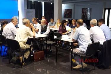 круглий стіл щодо децентралізації у Вінниці фото