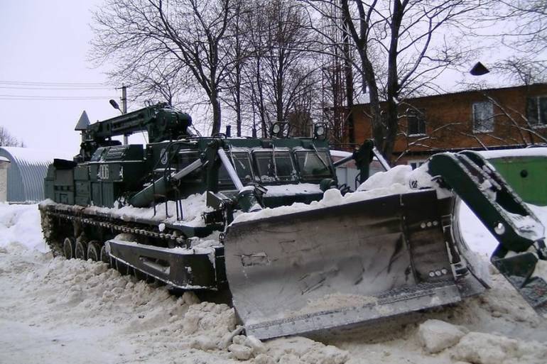 снігоприбиральна машина фото