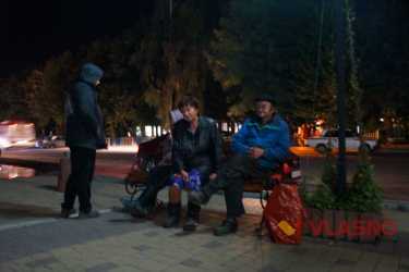 Йшли пішки сім кілометрів: на Вінниччині посеред ночі селяни покидають домівки через вибухи на військових складах 