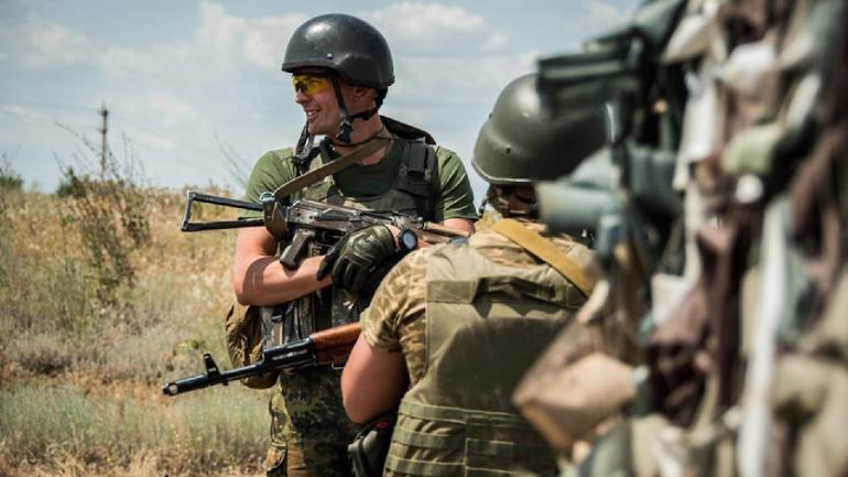 В зоні ООС минулої доби бойовики двічі порушували режим припинення вогню