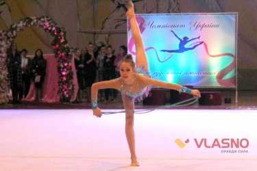 Відкритий чемпіонат України з художньої гімнастики фото
