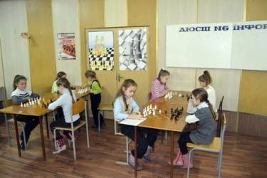 У шахи грають не лише дорослі