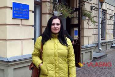 Вінницька журналістка відсуджує 10 тисяч за вкрадений телефон