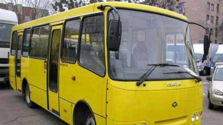 У Мурованих Курилівцях не відновили рух маршрутки після карантину