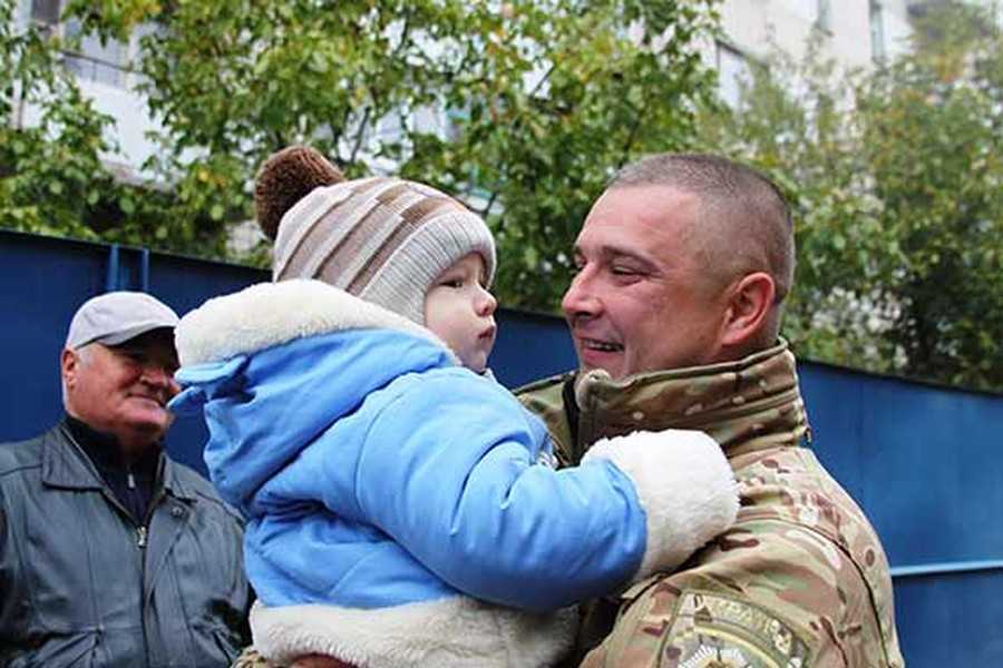 поліцейські повернулися із зони АТО фото