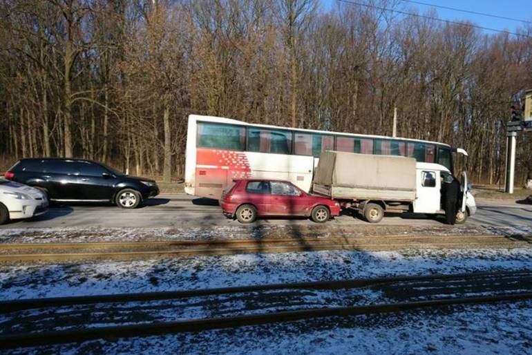 ДТП у спальному мікрорайоні Вінниці &ndash; кілометрові затори