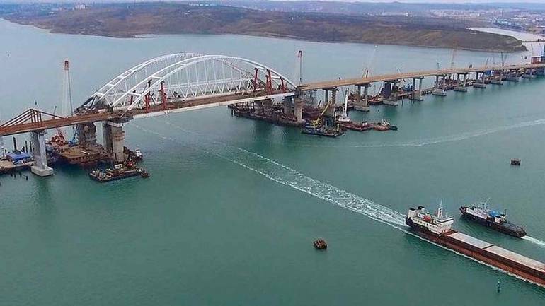 Постачання щебеню до РФ для будівництва Керченського мосту викрито СБУ