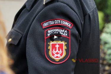 Поліція хотіла прибрати намет на Вінницькому Майдані фото