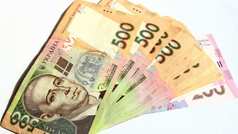 Лише кожен десятий українець заробляє понад 15 тисяч гривень