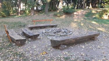 На Вінниччині невідомі вандали повністю розтрощили майданчик для відпочинку