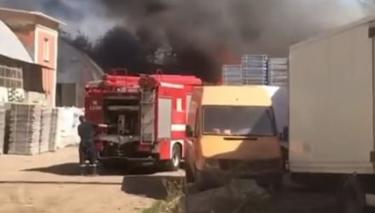 Пожежу на складі загасили о 16:32 (ОНОВЛЕНО)