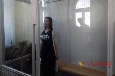 Активістка &laquo;Femen&raquo; після суду у Вінниці пообіцяла продовжувати громадські акції (ФОТО)