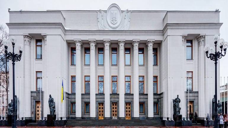 Вступив в силу указ Президента України про розпуск Верховної Ради