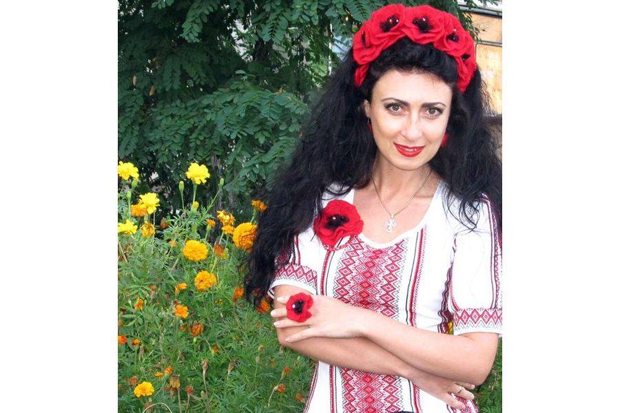 Найстильніший сучасний аксесуар &mdash; український віночок із вовни