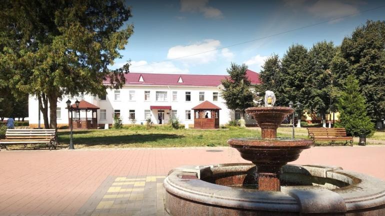 Усіх хворих на COVID-19 з Калинівської ЦРЛ виписали, а чотири обіцяні апарати ШВЛ й досі не купили