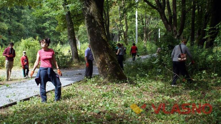 Мешканців багатоповерхівок закликають взяти участь у весняних прибираннях