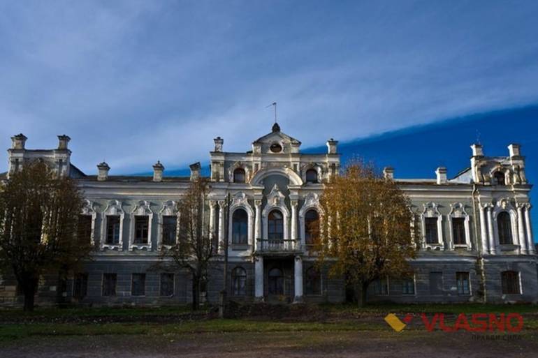 Прилуцький палац фото