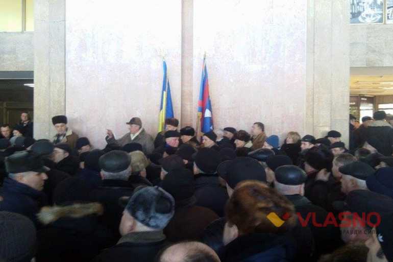 протест пенсіонерів-міліціонерів у Вінниці фото