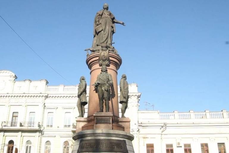 Одесити вимагають знести пам'ятник Катерині  II