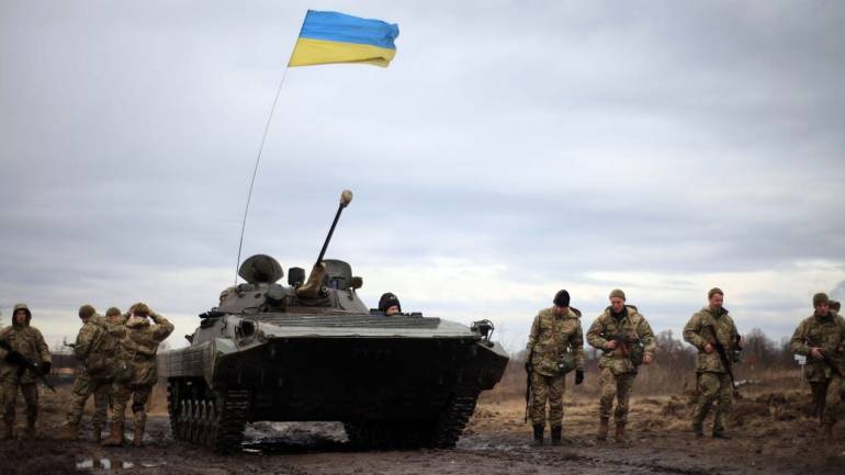 Доба в АТО: внаслідок ворожих обстрілів загинув український військовий