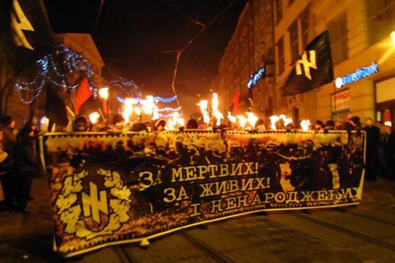 смолоскипна хода фото
