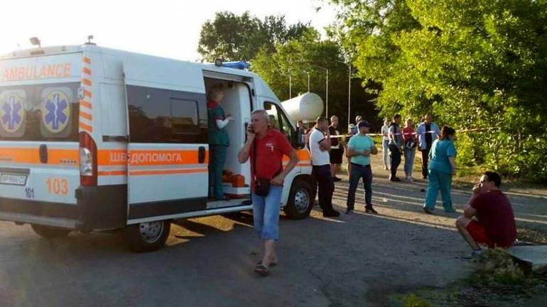 У Запоріжжі водій на смерть збив жінку з дитиною