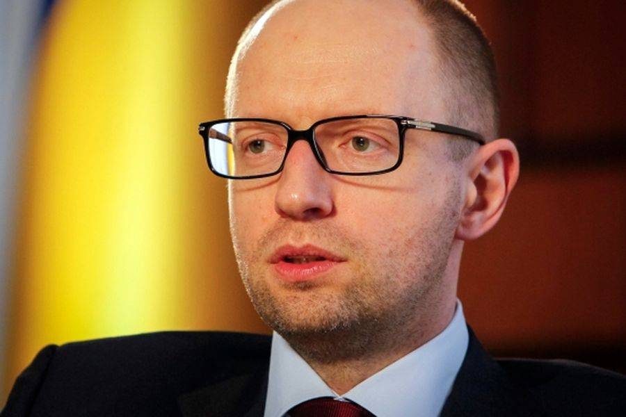 Яценюк доручив зупинити оплату за електроенергію із зони АТО