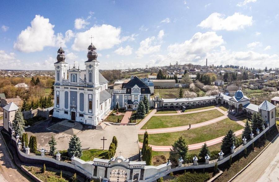 костел Непорочного Зачаття Діви Марії у селі Мурафа фото