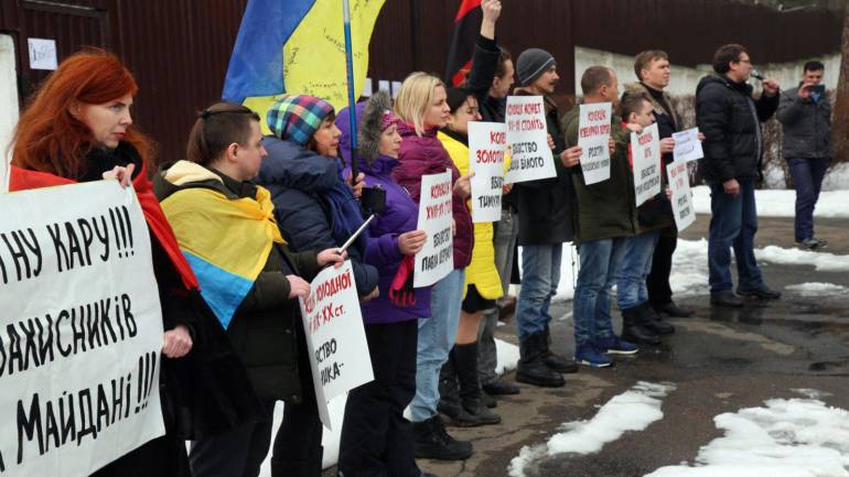 &laquo;Аваков, виходь!&raquo;, - протестувальники вимагають відставки глави МВС