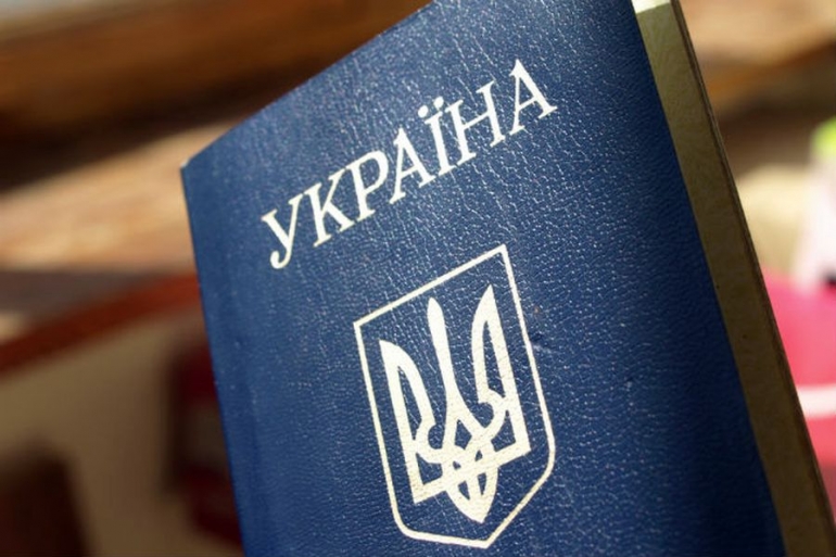 Троє претендентів на посади міністрів отримали українське громадянство