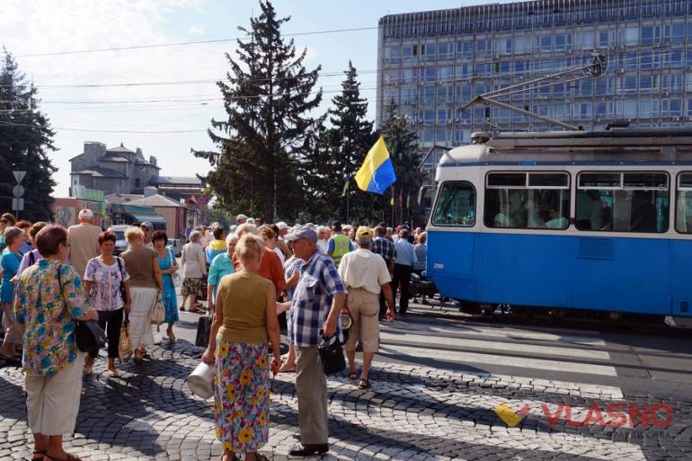 мітинг проти децентралізації у Вінниці фото