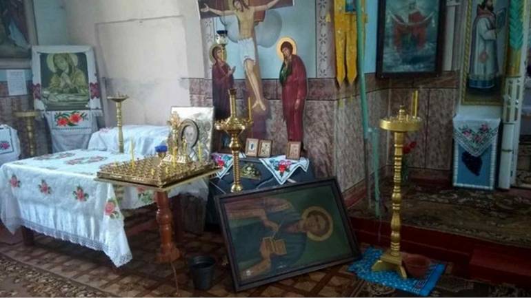 На Вінниччині невідомі обікрали церкву