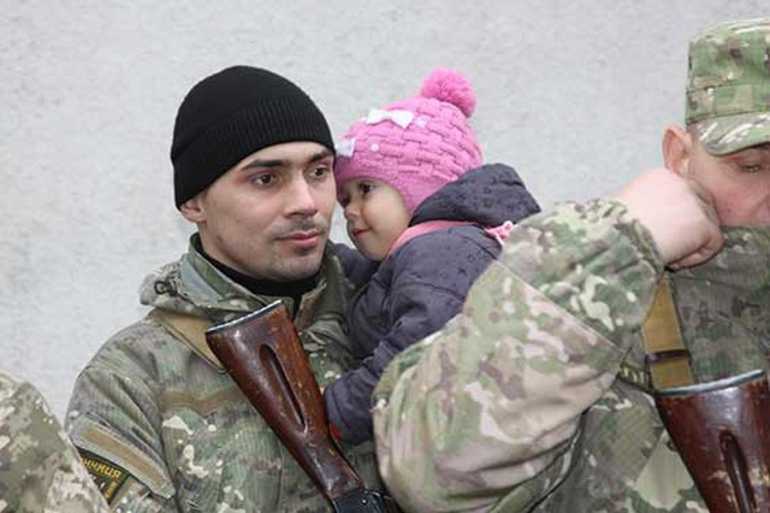 Не просто теплі обійми: вінницькі правоохоронці повернулися з АТО