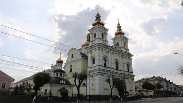 Суд призупнив розгляд справи щодо повернення вінницького собору Московському Патріархату