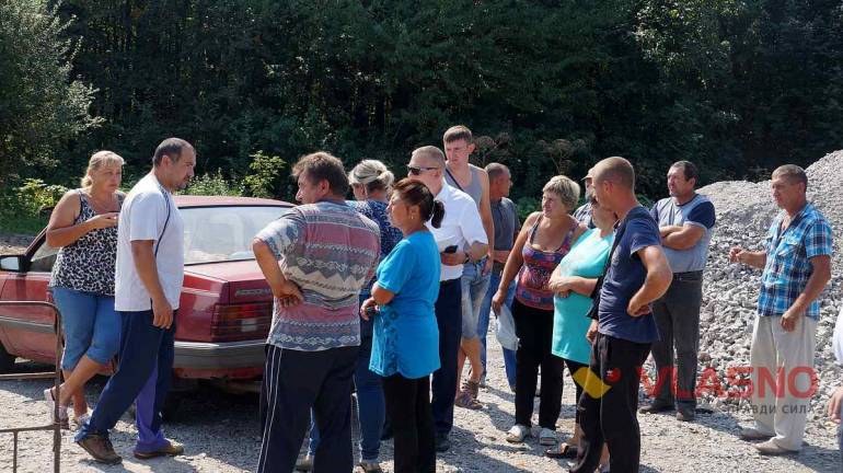&laquo;В нас тракторів багато, перекриємо дорогу аж до Немирова&raquo; - фермери під Вінницею (ФОТО)