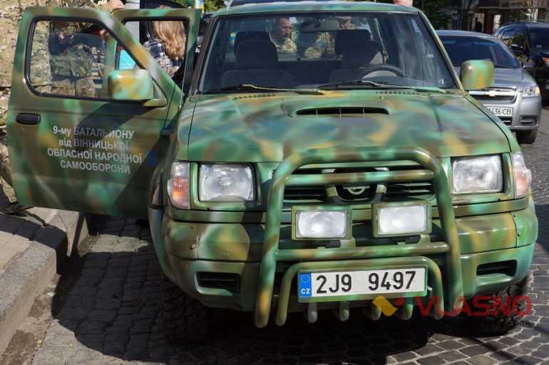 джип у зону АТО фото