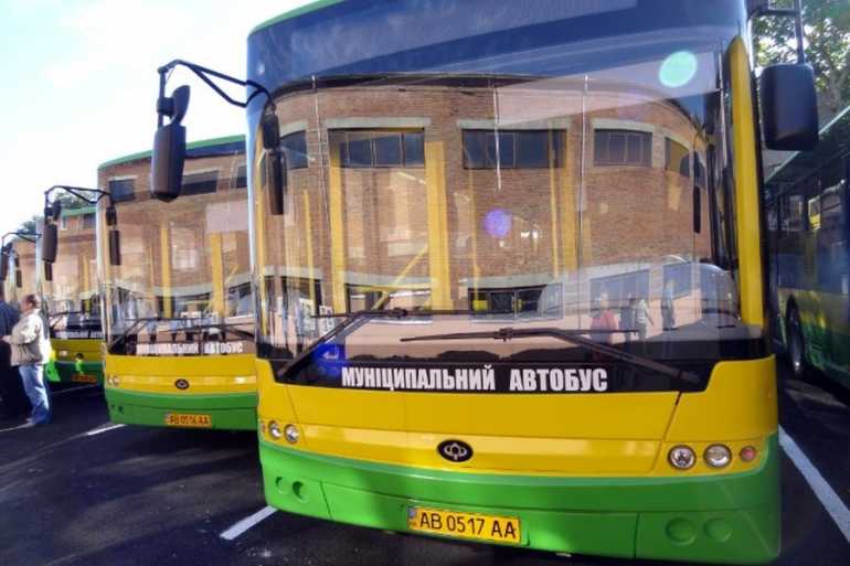 автобуси у Вінниці фото
