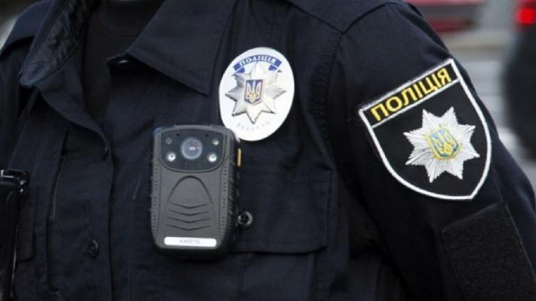 5500 тисяч доларів: на Вінниччині слідчого поліції підозрюють в отриманні хабара
