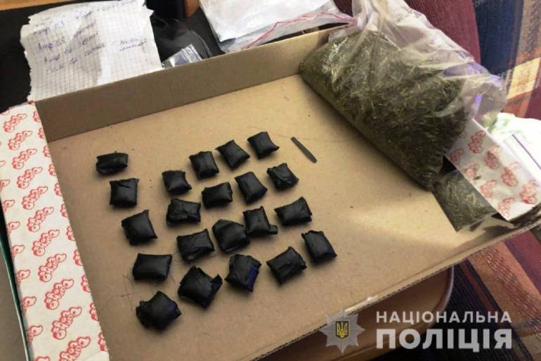 У Вінниці мешканець сусідньої області робив закладки із наркотиками