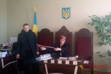 На Вінниччині козацький отаман вийшов з батогом проти пістолета