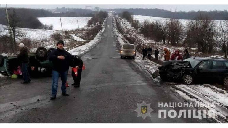 На Вінниччині внаслідок ДТП загинуло двоє дорослих та немовля