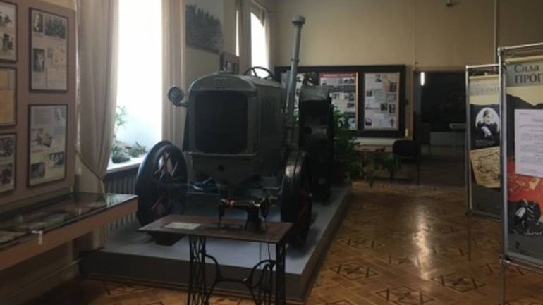 У Вінниці показали трактор, який &laquo;пережив&raquo; війну під землею (ФОТО)