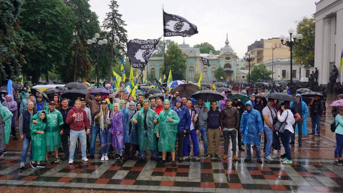 Понад 10 тисяч авто на єврономерах блокують центр Києва (ОНЛАЙН-ТРАНСЛЯЦІЯ)