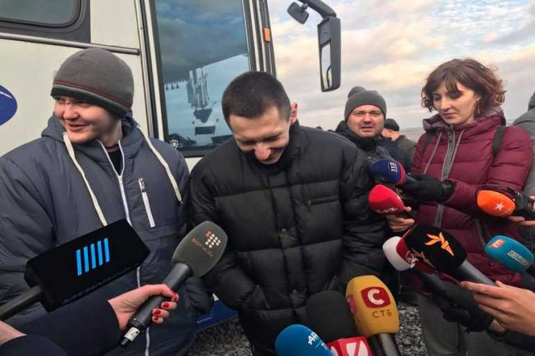 Українська сторона отримала 74 заручників, яких звільнили з окупаційного полону