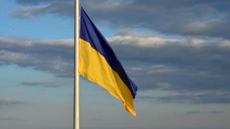 У Києві Кличко підняв найбільший прапор України