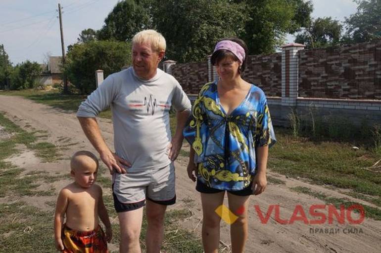 Переселенці з Луганщини годують вінничан сиром